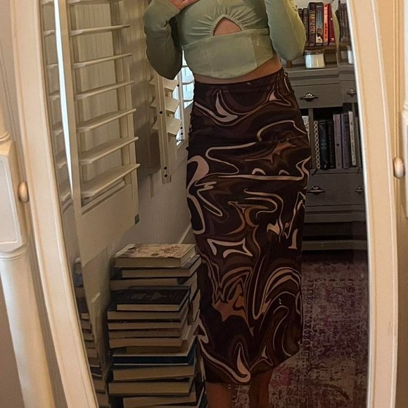 Verge Girl Women's Skirt - Picture 3 of 4